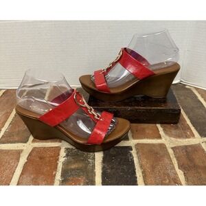 Contesa‎ Red Wedge Heel Sandals Open Toe Gold & Rhinestone Details Women's 8